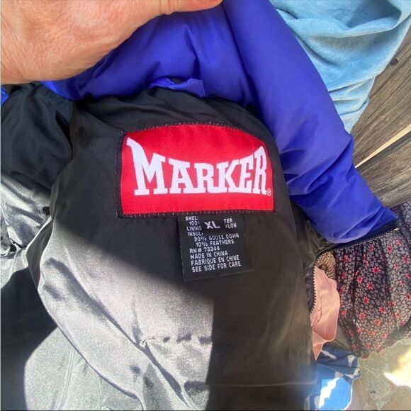 Marker blue puffer vest size XL - Picture 7 of 7